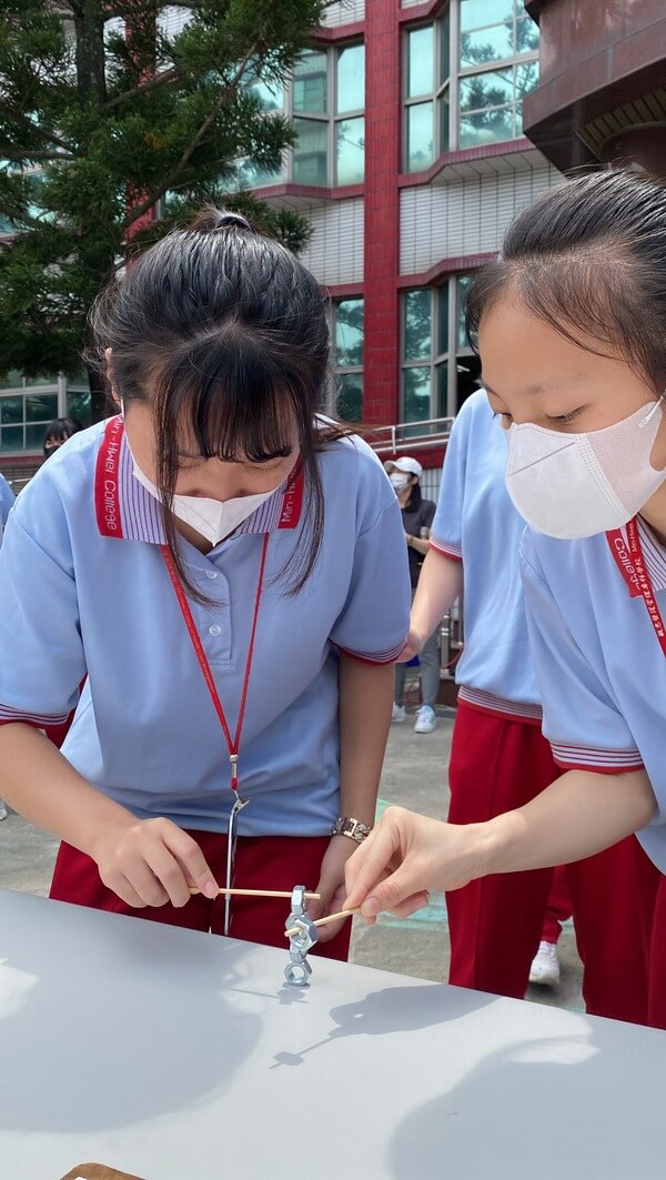 兩人同心協力爭取榮譽：敏惠護專長健科科系趣味活動競賽（熊麻吉活動團隊帶領及規劃）